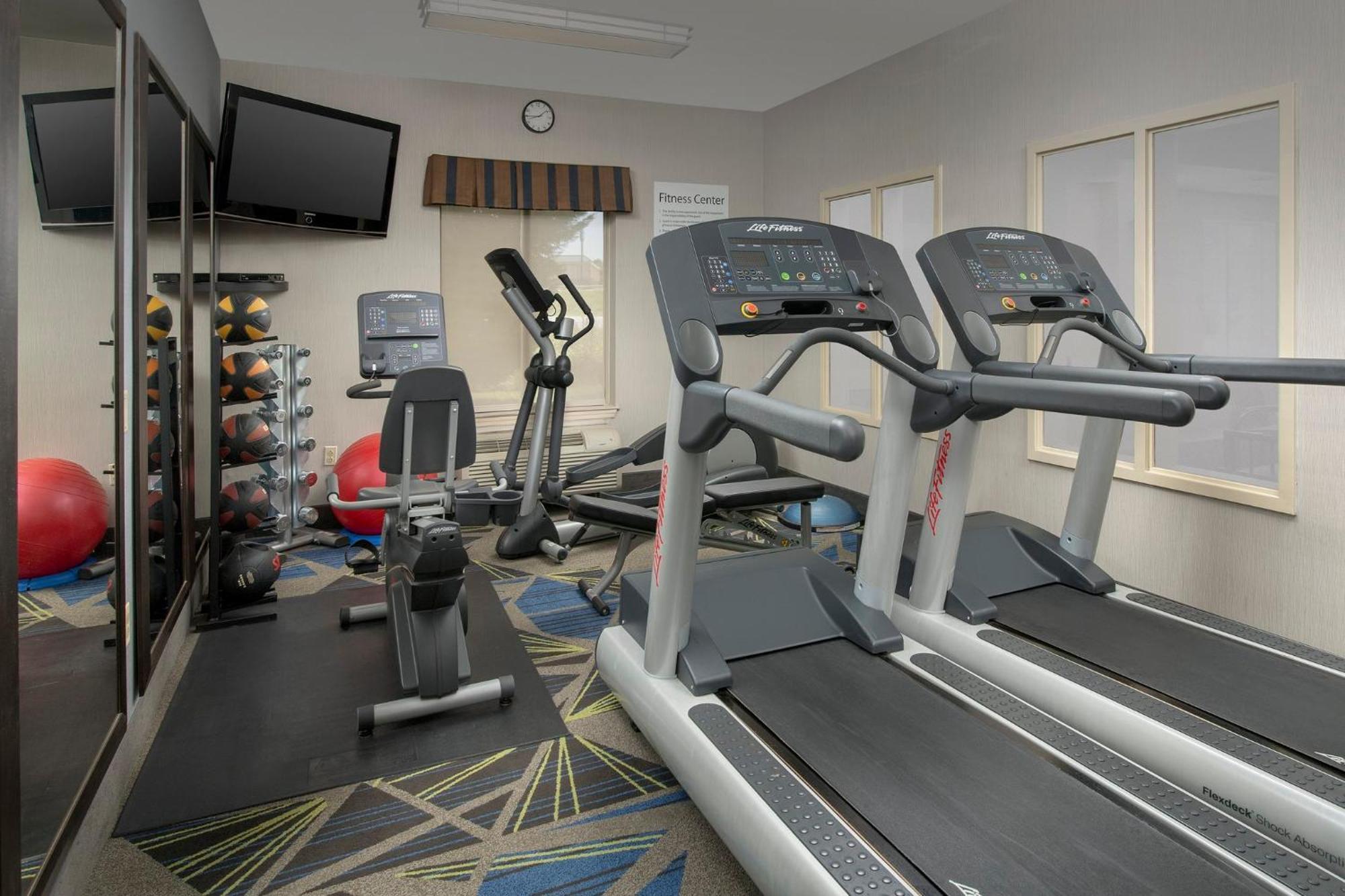 Holiday Inn Express & Suites By Ihg Chambersburg By Ihg Zewnętrze zdjęcie